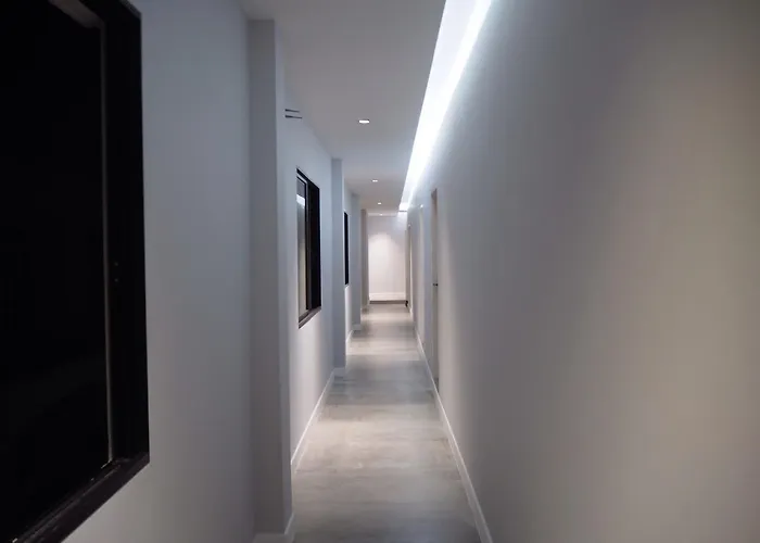 Ostello Private House Sk93 *